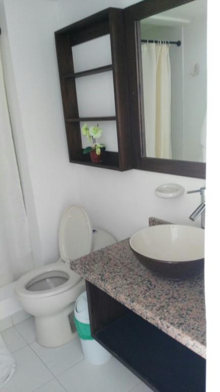Solymar-edificio Bay Point Apto 703